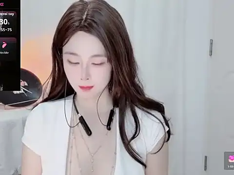 Snapshot of yiyi-zh chatting on 07.18.26 yiyi-zh online show from 07.18.26