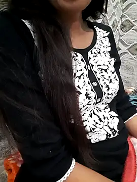 Aarti-kumri online show from 11.09.25