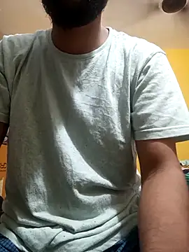 Snapshot of mayur_raaje chatting on 04.04.26 mayur raaje online show from 04.04.26