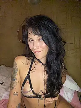 Snapshot of jepetitoiseau chatting on 01.13.26 jepetitoiseau online show from 01.13.26