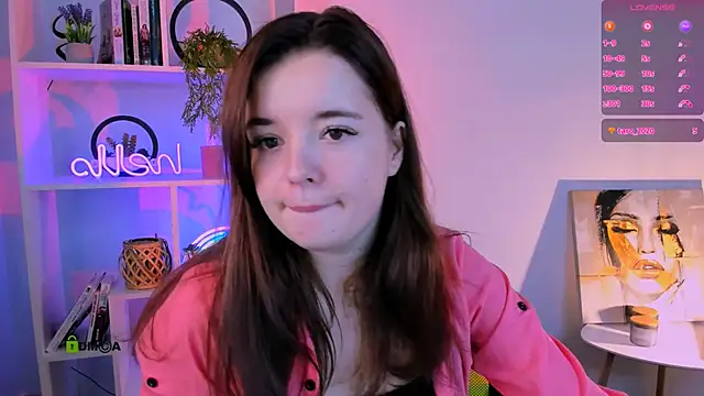 Snapshot of nika-still chatting on 09.27.25 nika-still online show from 09.27.25