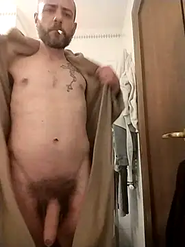 Snapshot of Baldassarre1990 chatting on 12.14.25 Baldassarre1990 online show from 12.14.25