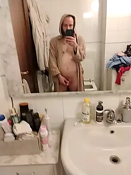 Snapshot of Baldassarre1990 chatting on 01.09.26 Baldassarre1990 online show from 01.09.26