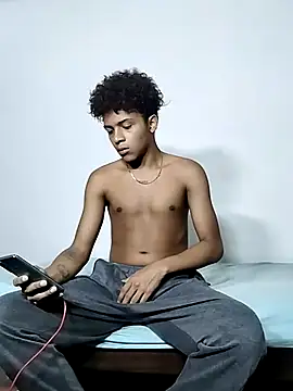 Snapshot of Manuel_Mateus1 chatting on 11.25.25 Manuel Mateus1 online show from 11.25.25