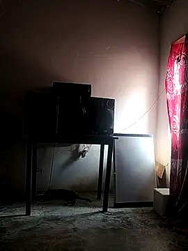 Snapshot of giannis090 chatting on 09.15.25 giannis090 online show from 09.15.25