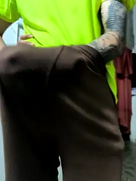 Snapshot of giannis090 chatting on 10.07.25 giannis090 online show from 10.07.25