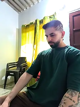 Snapshot of giannis090 chatting on 02.11.26 giannis090 online show from 02.11.26