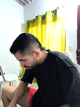 Snapshot of giannis090 chatting on 03.08.26 giannis090 online show from 03.08.26