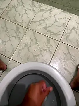 Snapshot of Kaua11225 chatting on 11.12.25 Kaua11225 online show from 11.12.25