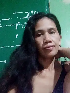 Snapshot of Sweet-n-HotCandy chatting on 09.15.25 Sweet-n-HotCandy online show from 09.15.25