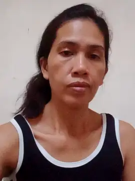 Snapshot of Sweet-n-HotCandy chatting on 12.23.25 Sweet-n-HotCandy online show from 12.23.25