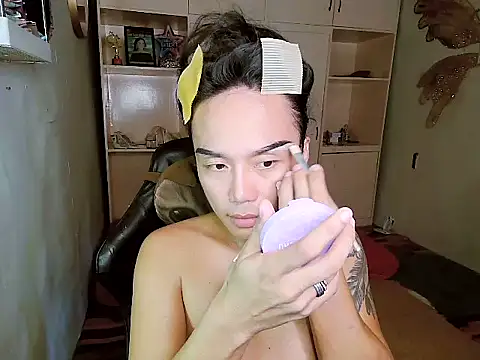 YourNikkieXxx online show from 10.30.25