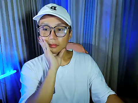 YourNikkieXxx online show from 07.13.26