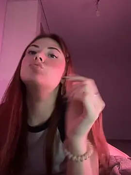 Snapshot of M31issa_Cherry chatting on 01.11.26 M31issa Cherry online show from 01.11.26