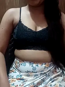 Snapshot of Malikaa-baby5 chatting on 11.04.25 Malikaa-baby5 online show from 11.04.25