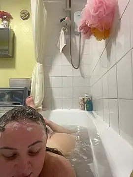 Snapshot of SexySashaxox chatting on 06.16.26 SexySashaxox online show from 06.16.26