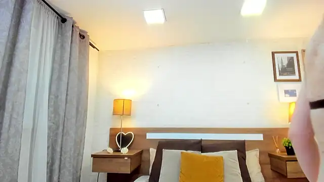 JenniferAuriston online show from 03.12.26