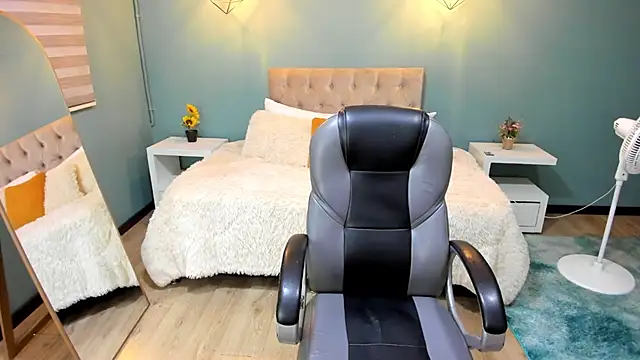 Miss Cataleya   online show from 01.15.26