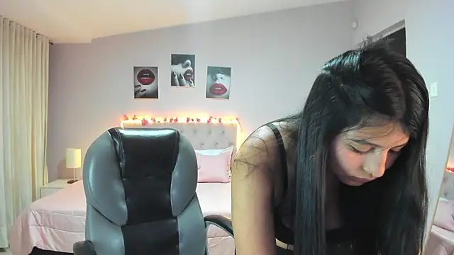 Snapshot of Miss_Cataleya__ chatting on 05.30.26 Miss Cataleya online show from 05.30.26
