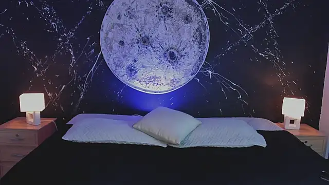 AsiaAndZoe online show from 09.29.25