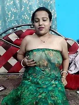 Snapshot of hornypiu697 chatting on 04.09.26 hornypiu697 online show from 04.09.26