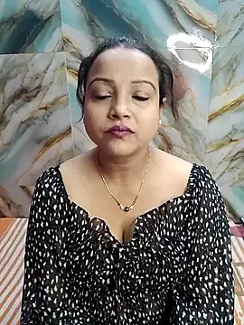 Snapshot of hornypiu697 chatting on 04.15.26 hornypiu697 online show from 04.15.26