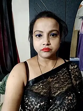 Snapshot of hornypiu697 chatting on 05.18.26 hornypiu697 online show from 05.18.26