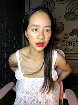 Snapshot of TiNa_04 chatting on 09.17.25 TiNa 04 online show from 09.17.25