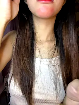 Snapshot of TiNa_04 chatting on 10.20.25 TiNa 04 online show from 10.20.25