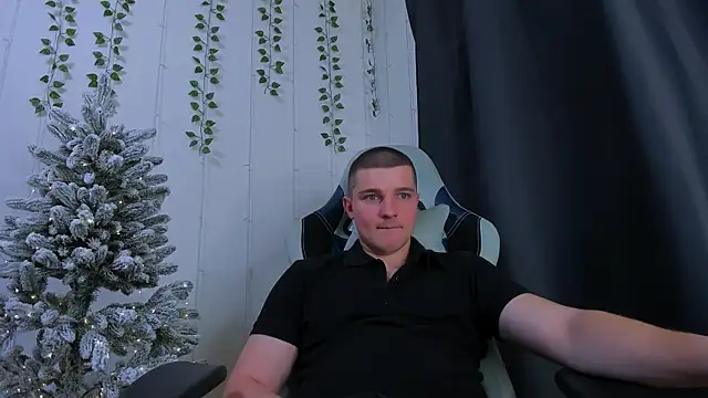 Snapshot of Your_Claddagh chatting on 01.06.26 Your Claddagh online show from 01.06.26