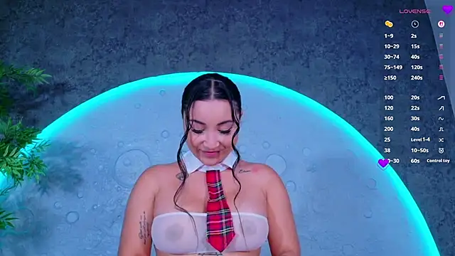 ReinaChloe online show from 06.24.26