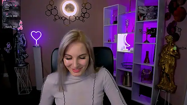 Snapshot of marta_smith chatting on 09.26.25 marta smith online show from 09.26.25