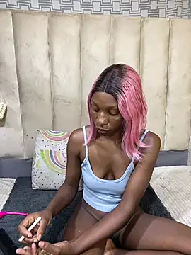 LonelyQueenxx25 online show from 04.23.26