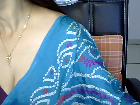 Snapshot of Rumi_cute chatting on 11.09.25 Rumi cute online show from 11.09.25