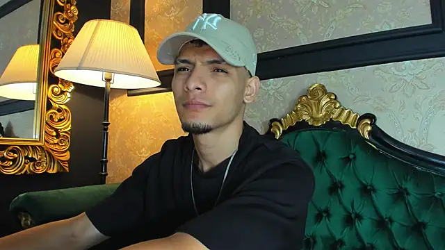 AlessandroKiing online show from 05.08.26