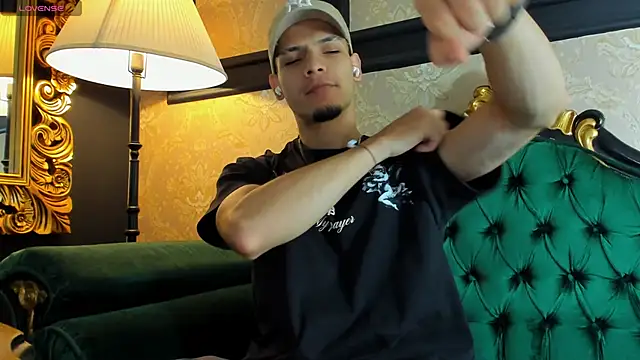 AlessandroKiing online show from 05.11.26