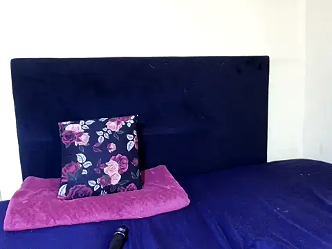 SweetTitties21 online show from 04.26.26