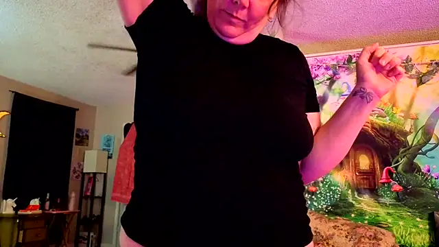 Snapshot of Princess__Kitty__ chatting on 10.05.25 Princess Kitty online show from 10.05.25