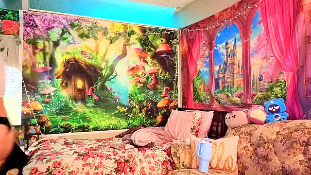 Snapshot of Princess__Kitty__ chatting on 11.09.25 Princess Kitty online show from 11.09.25