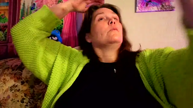 Snapshot of Princess__Kitty__ chatting on 11.30.25 Princess Kitty online show from 11.30.25