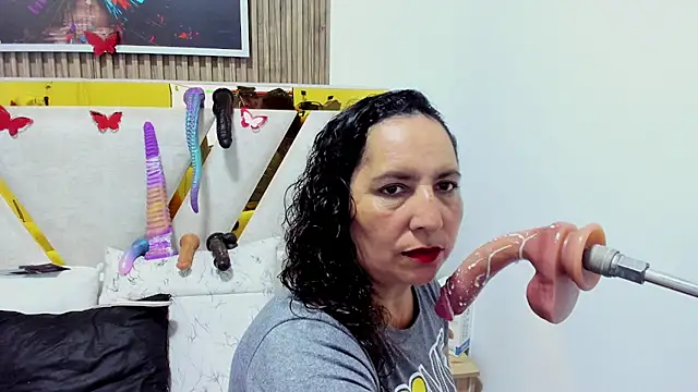Luna Naughty1 online show from 05.05.26