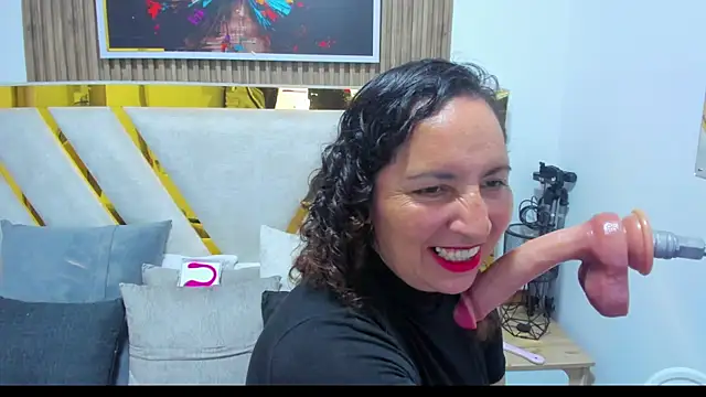 Snapshot of Luna_Naughty1 chatting on 07.31.26 Luna Naughty1 online show from 07.31.26
