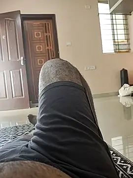 Snapshot of Mr_Batting_Man chatting on 10.11.25 Mr Batting Man online show from 10.11.25