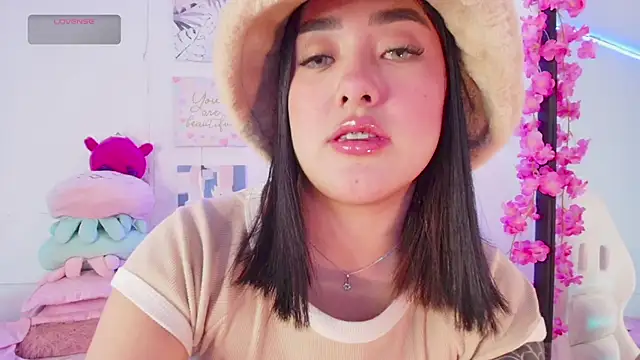 justonecute online show from 09.15.25