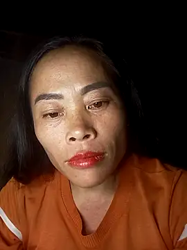 Snapshot of CoMay003 chatting on 10.23.25 CoMay003 online show from 10.23.25