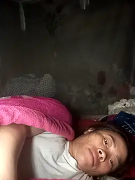 Snapshot of CoMay003 chatting on 11.04.25 CoMay003 online show from 11.04.25