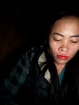 Snapshot of CoMay003 chatting on 12.01.25 CoMay003 online show from 12.01.25