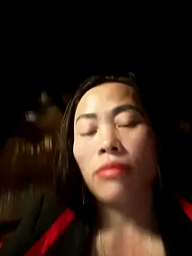 Snapshot of CoMay003 chatting on 12.22.25 CoMay003 online show from 12.22.25