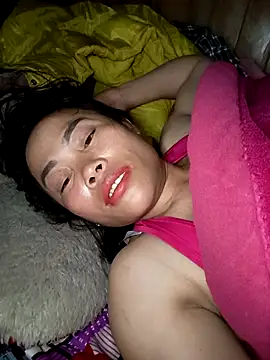 Snapshot of CoMay003 chatting on 02.13.26 CoMay003 online show from 02.13.26