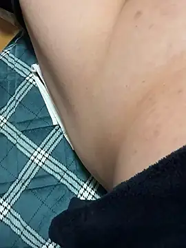 Snapshot of kari-deka chatting on 02.09.26 kari-deka online show from 02.09.26